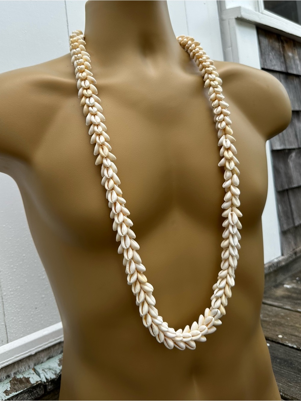 Vintage Cowrie Shell Lei